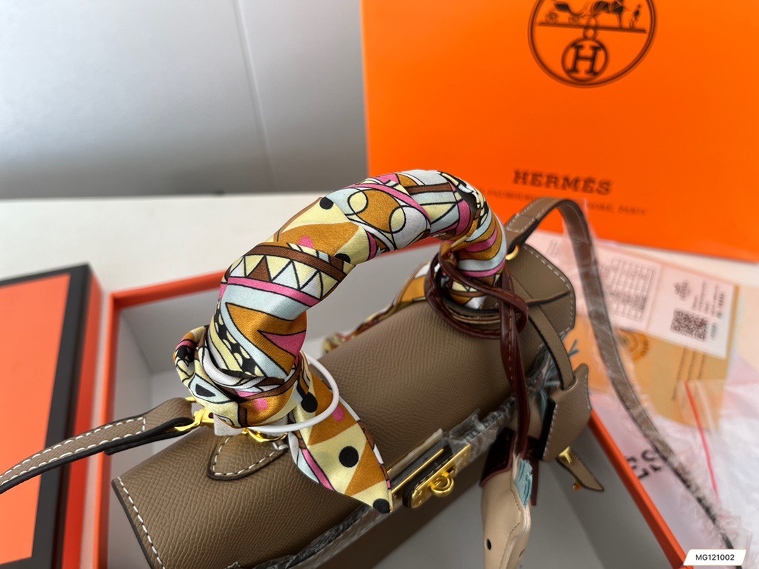 3847 Hermes$72 gallery