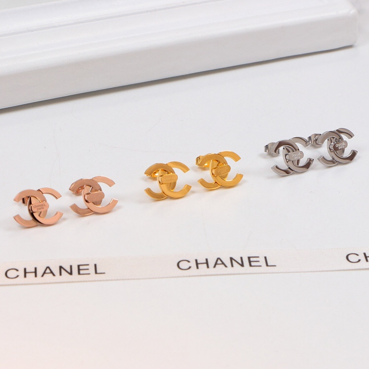 3854 $16 [Chanel] Black diamond earrings gallery