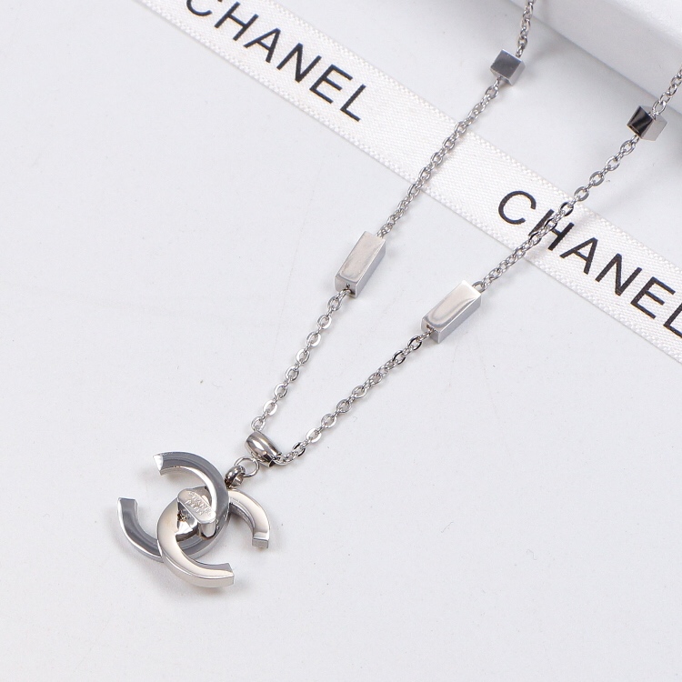 3861 $23 Chanel necklace gallery