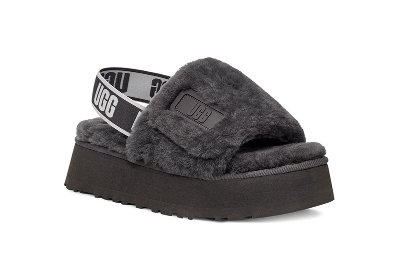3885 UGG$45 gallery
