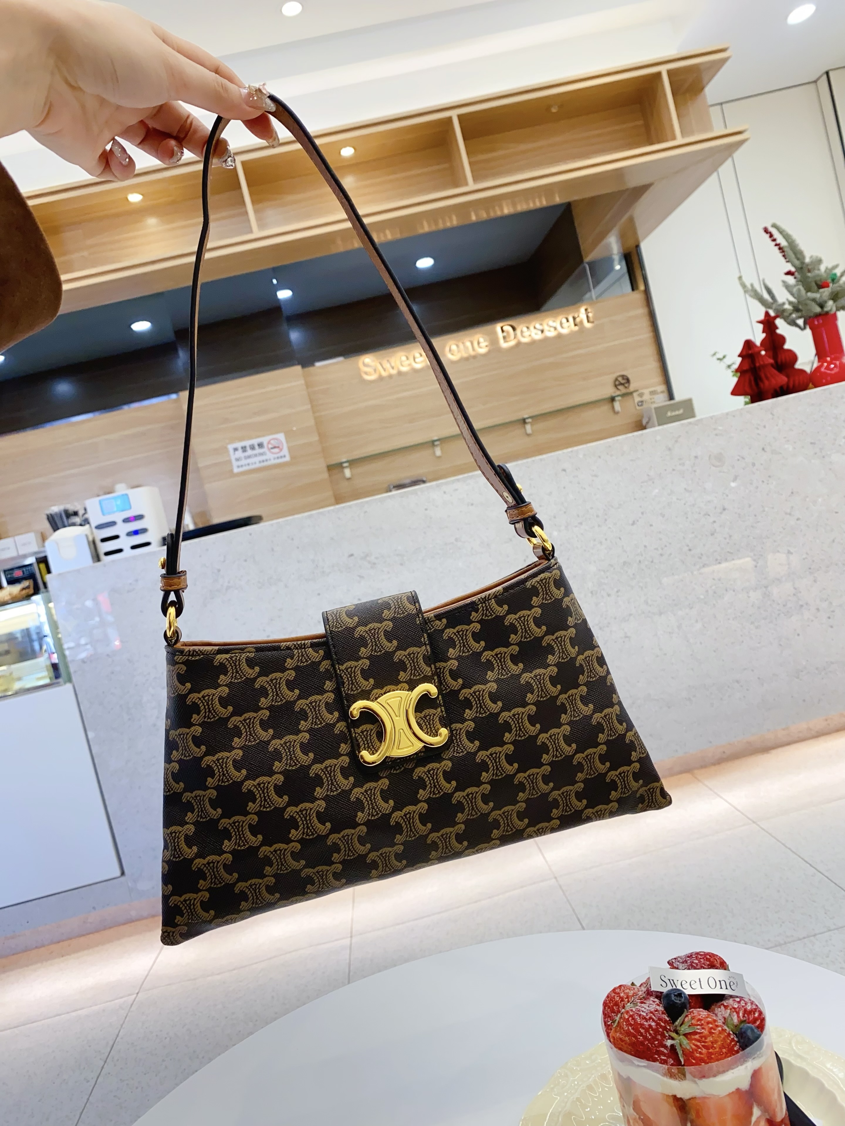3910 Celine$35 gallery