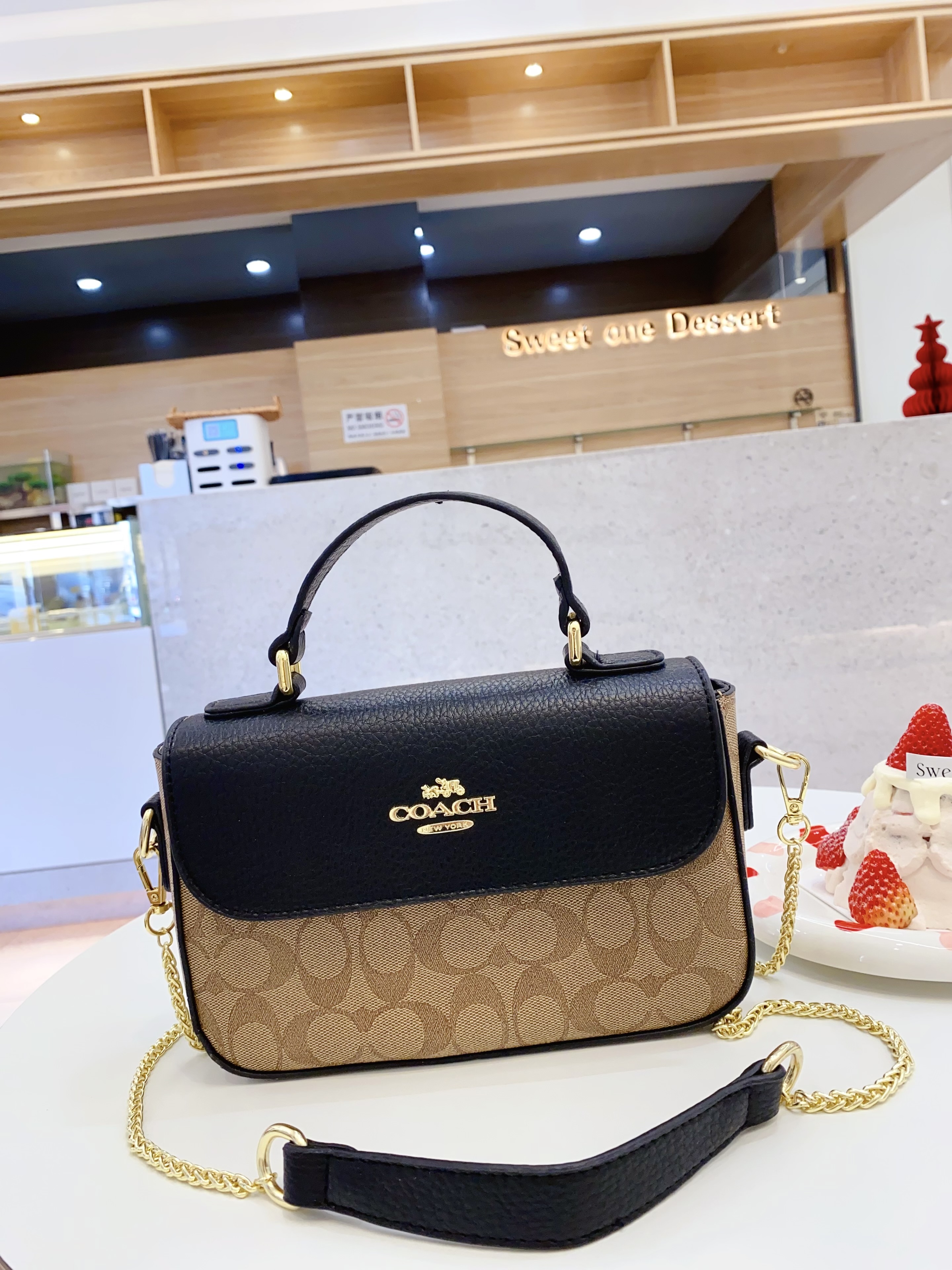3911  Coach$36 gallery