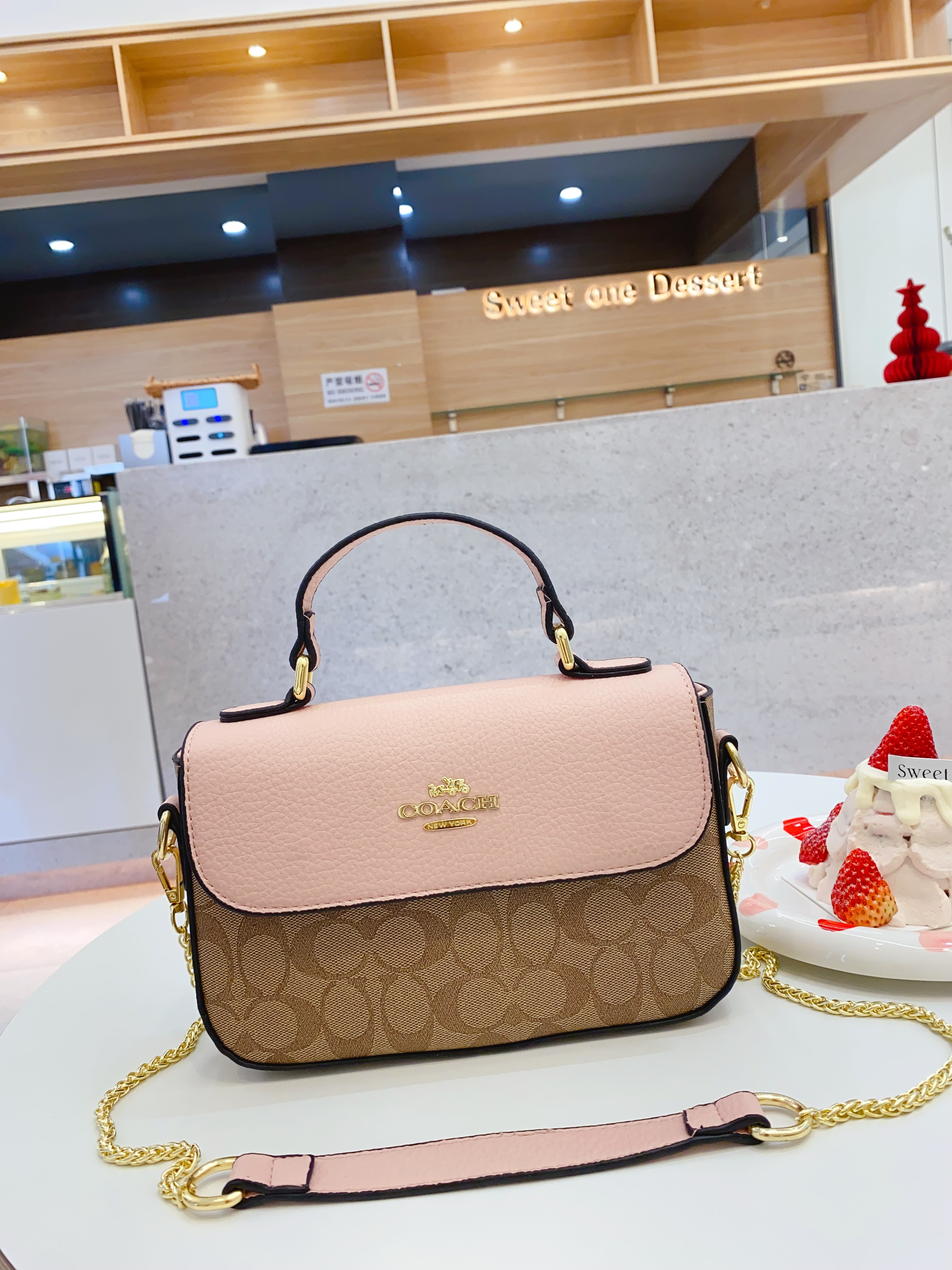 3911  Coach$36 gallery