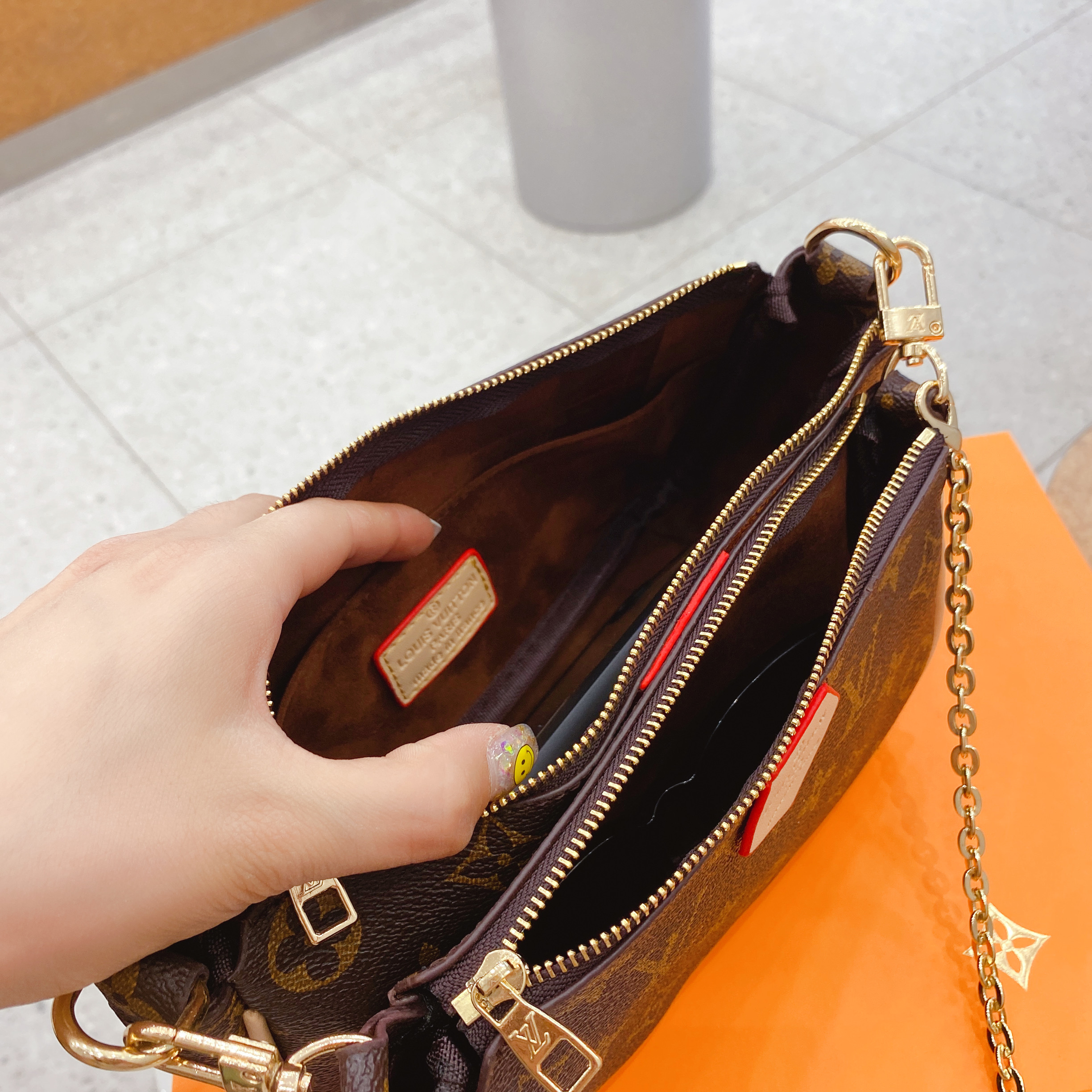 3914 LV$35 gallery