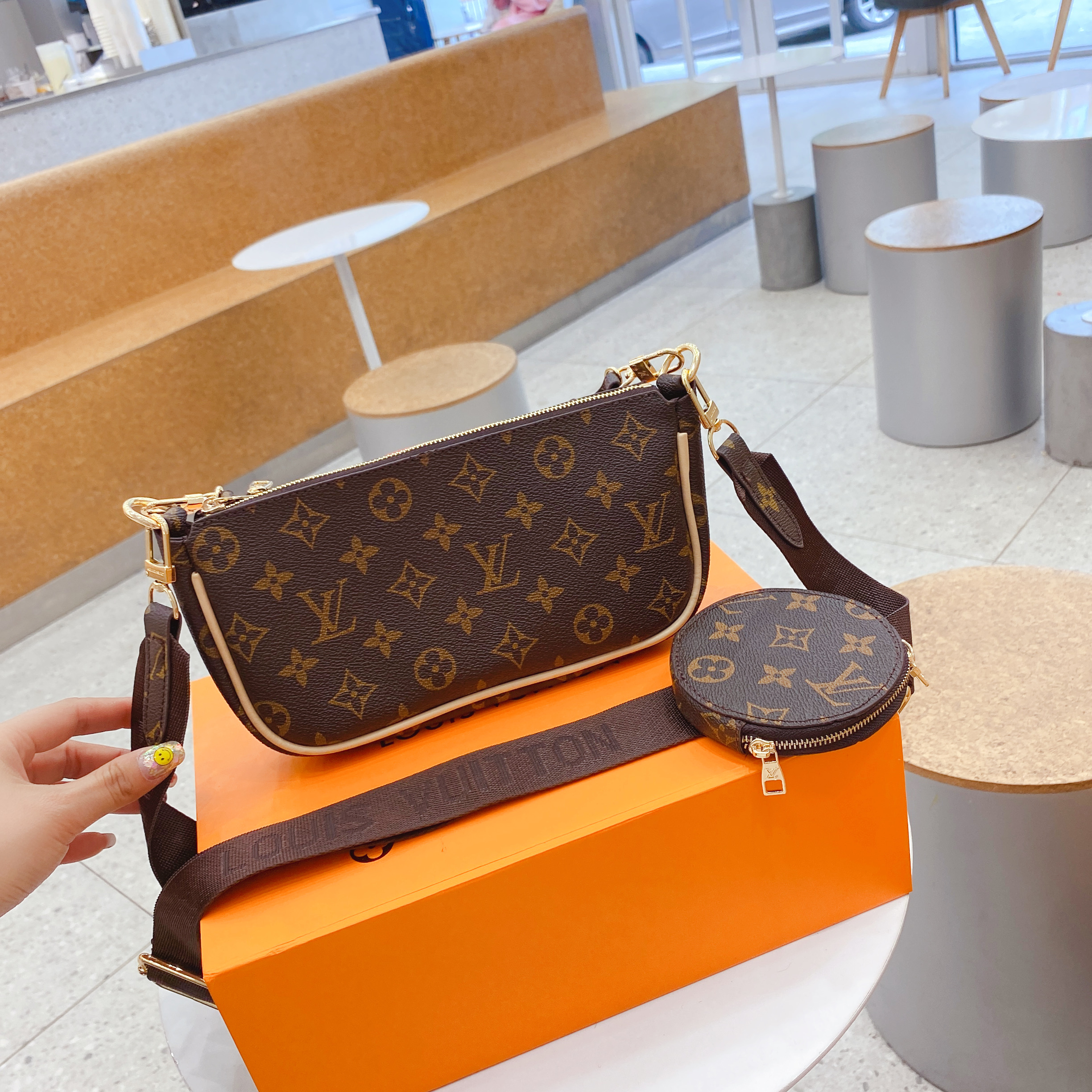 3914 LV$35 gallery