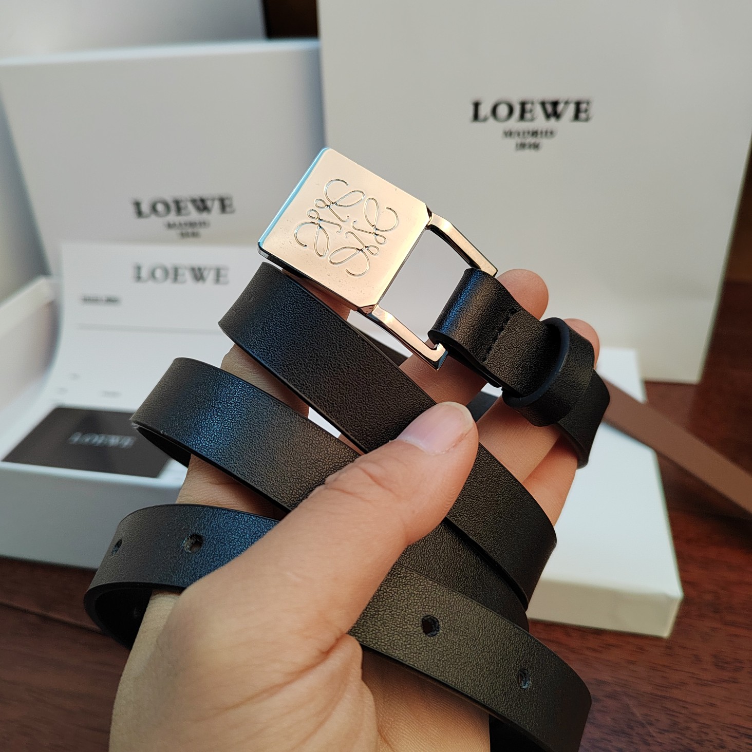 3921 LOEWE$21 gallery