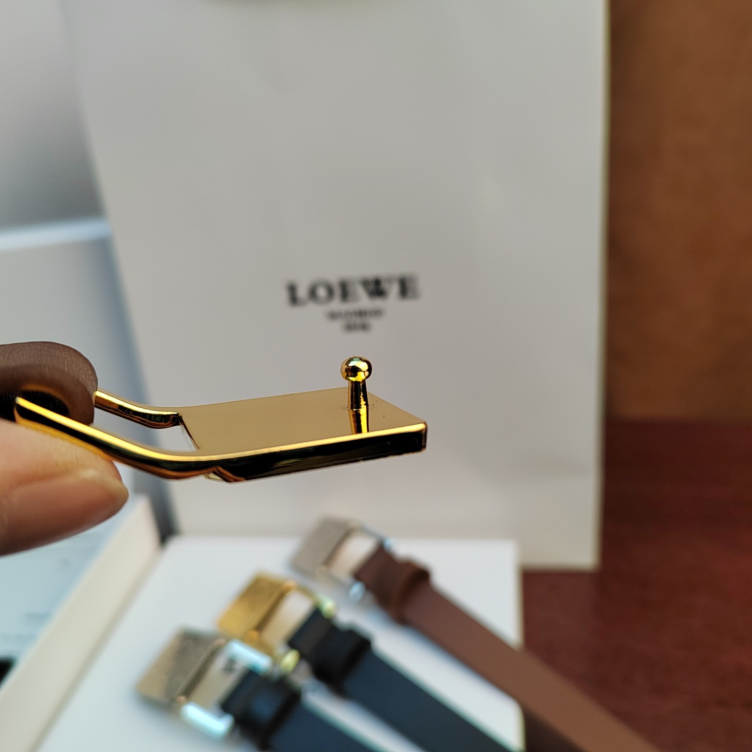 3921 LOEWE$21 gallery