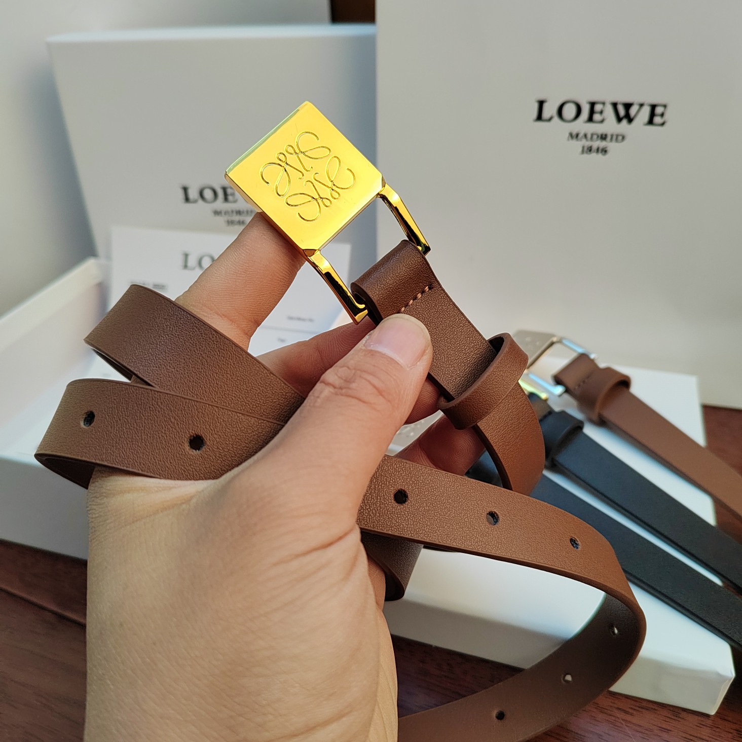 3921 LOEWE$21 gallery