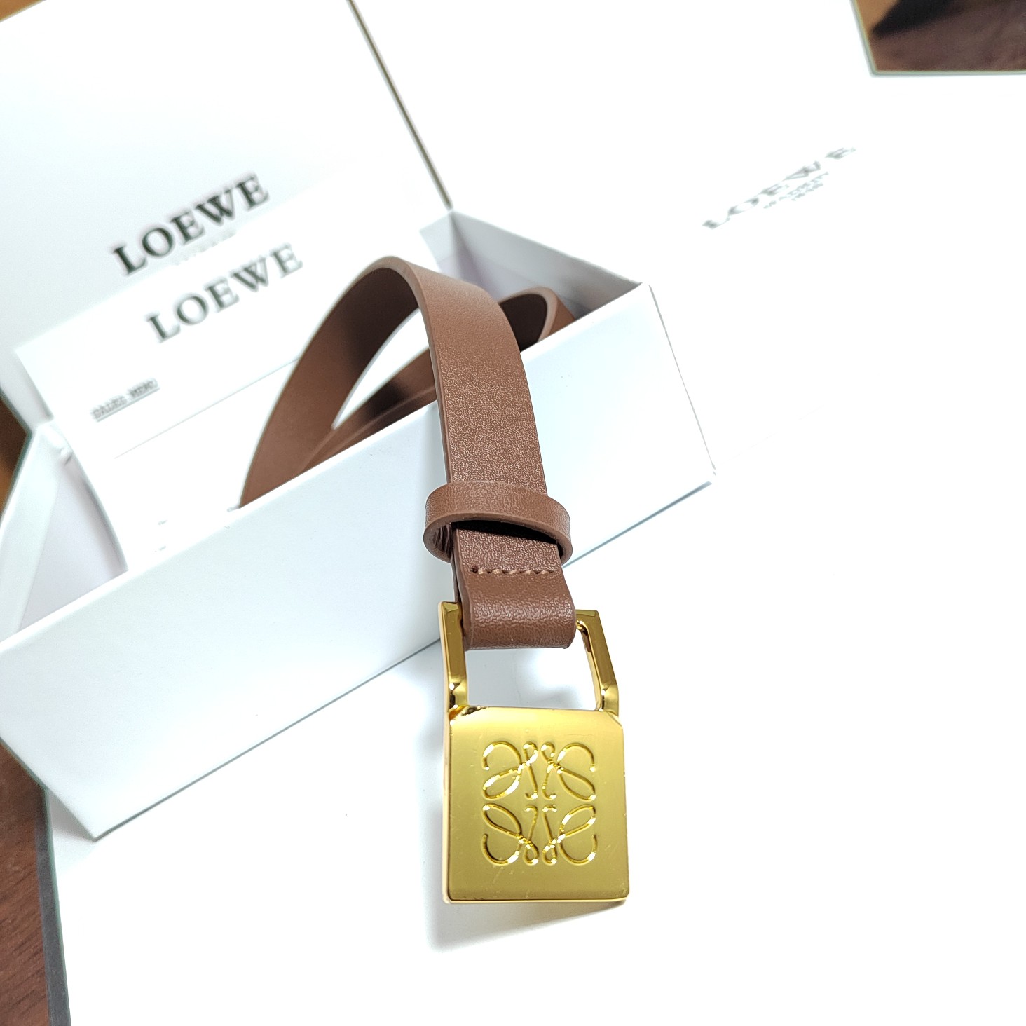 3921 LOEWE$21 gallery