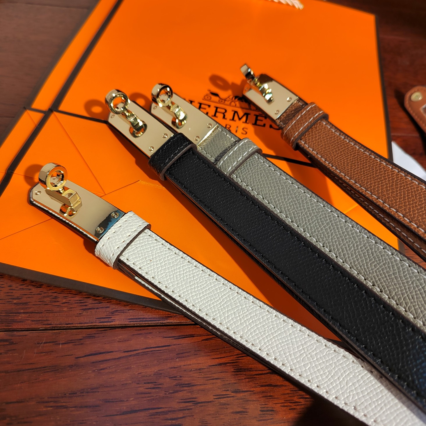 3922 HERMES$21 gallery