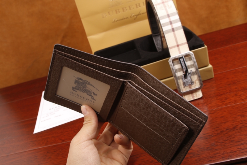 3925 Burberry$30 gallery