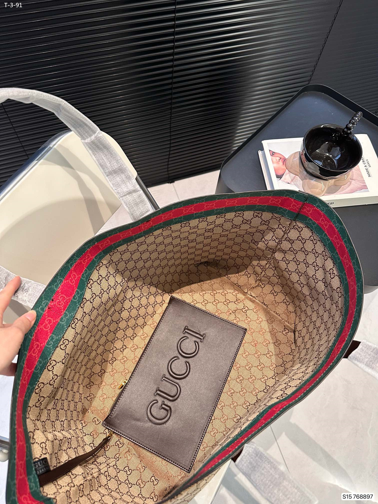 3952 Gucci$65 gallery