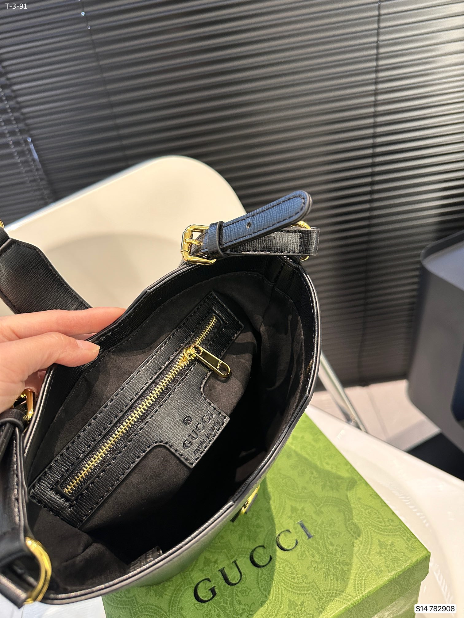 3953 Gucci$62 gallery