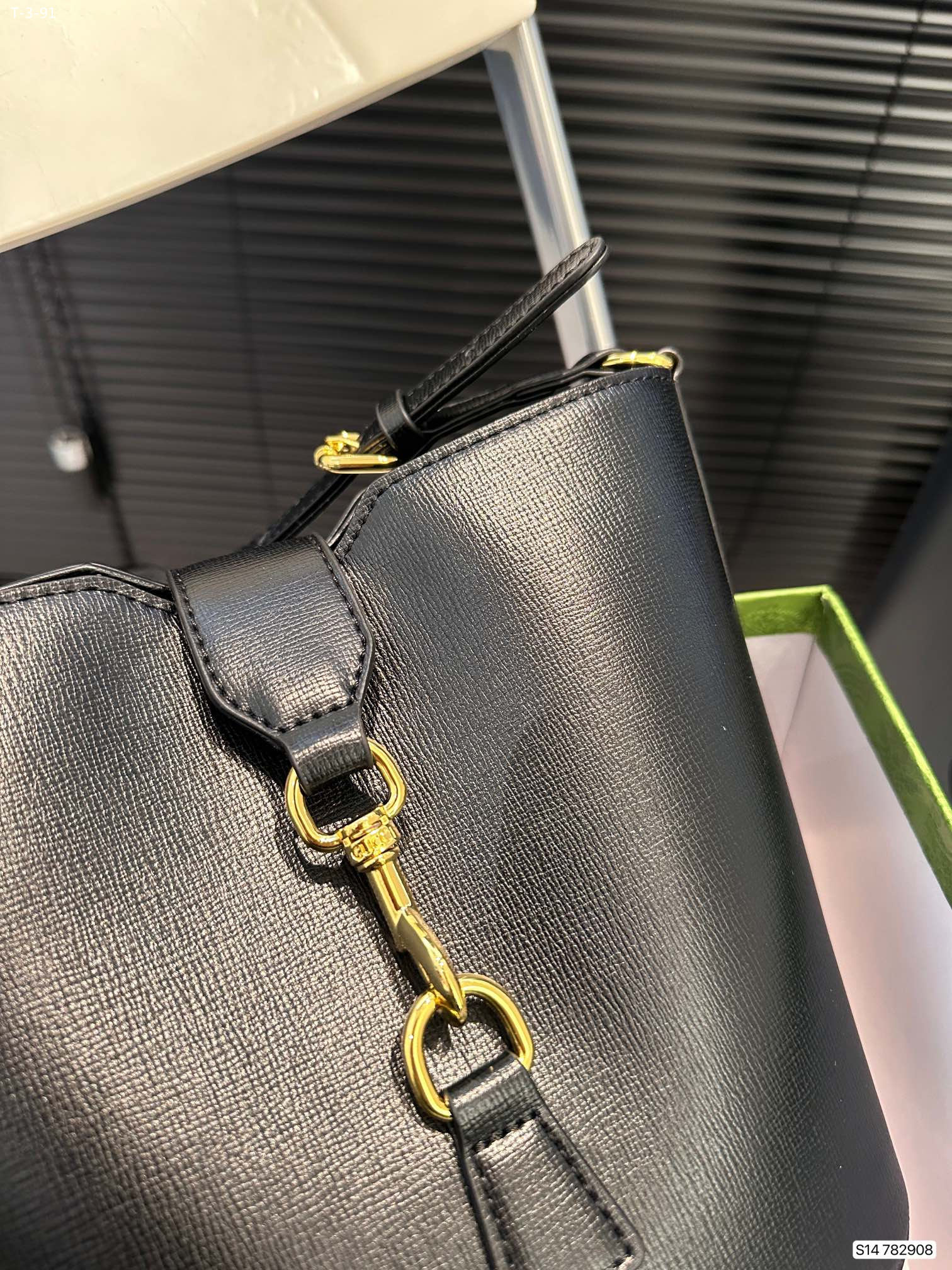 3953 Gucci$62 gallery