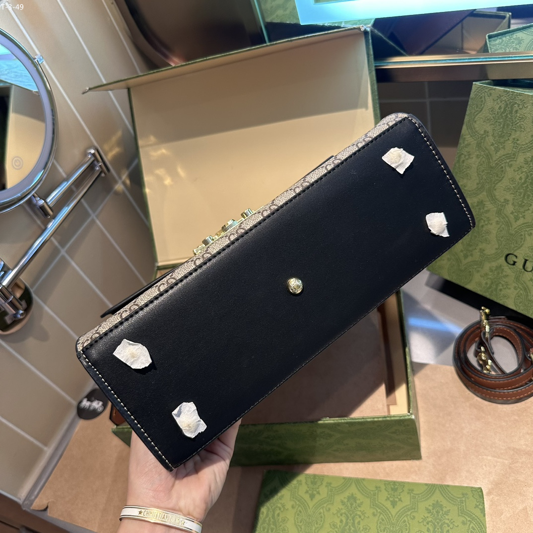 3955 Gucci$65 gallery