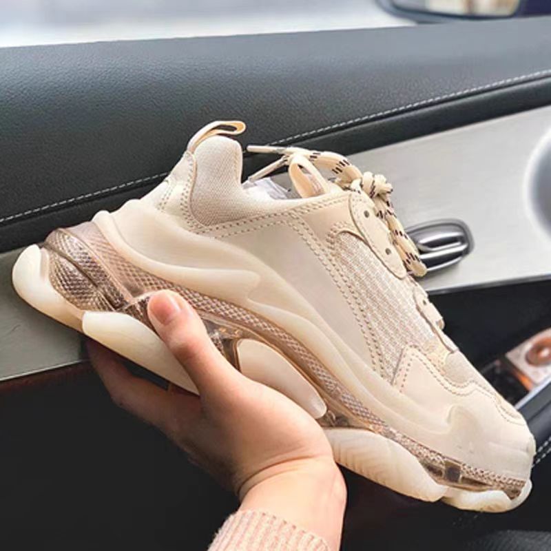 3992 BALENCIAGA$85 gallery
