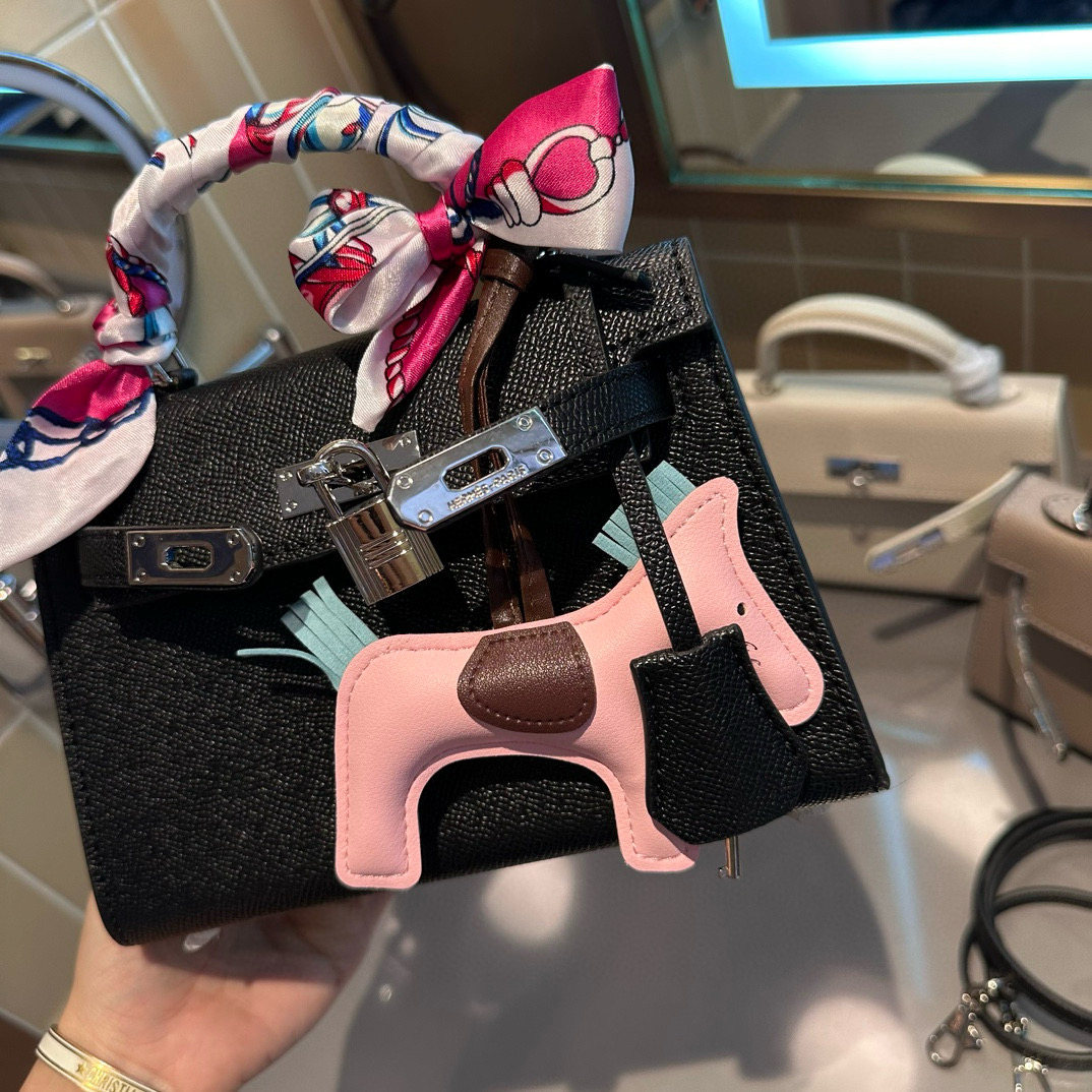 510 Hermès$68 gallery