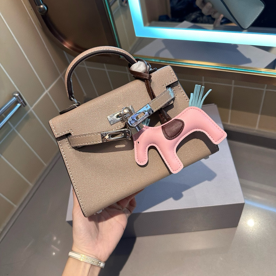 510 Hermès$68 gallery