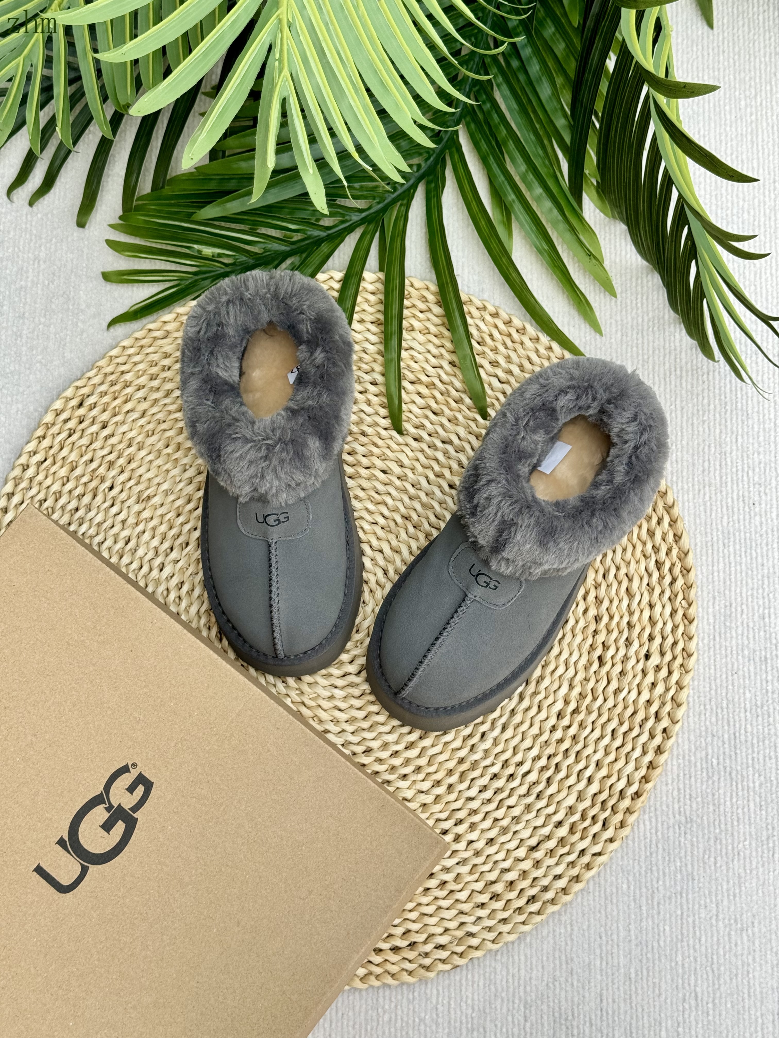 511 UGG$55 gallery