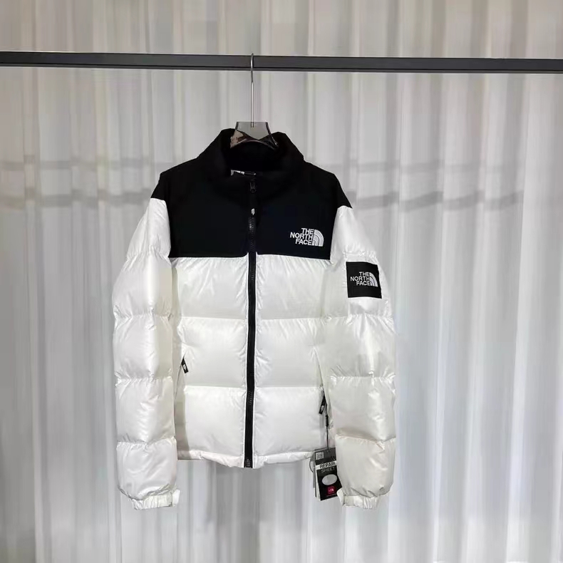 51551 The North Face$118 gallery