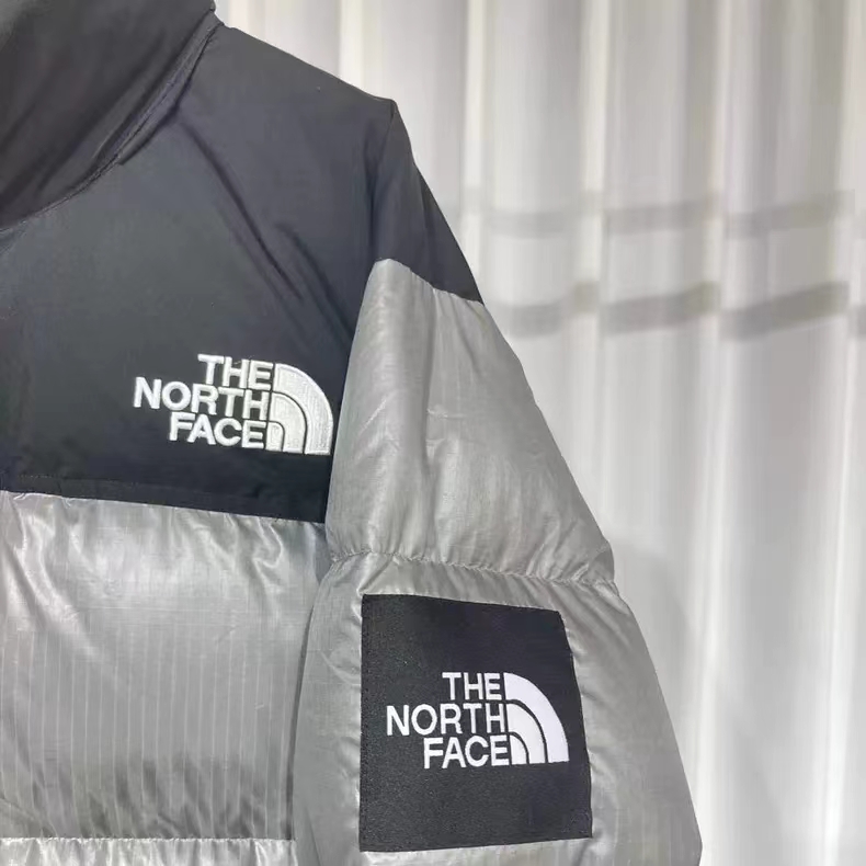 51551 The North Face$118 gallery
