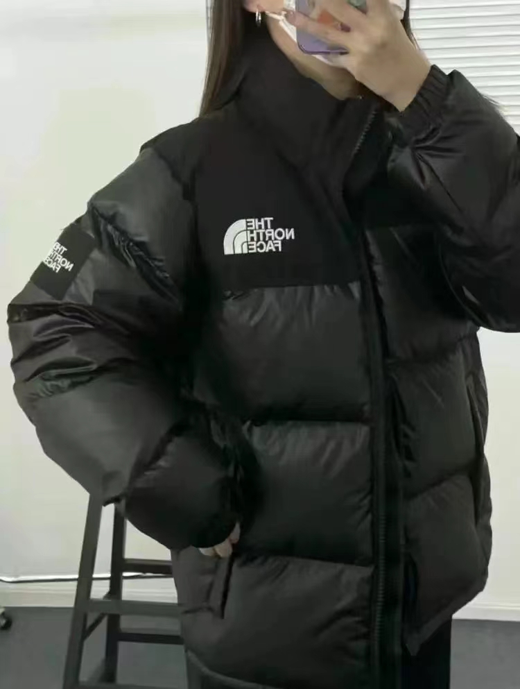 51551 The North Face$118 gallery