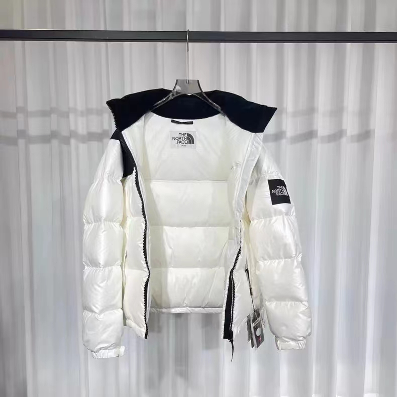51551 The North Face$118 gallery