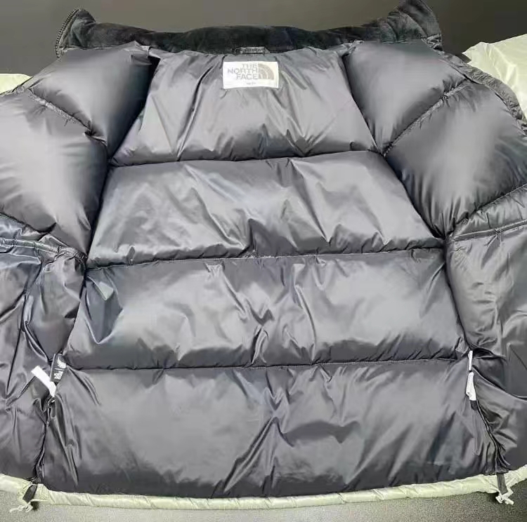 51551 The North Face$118 gallery