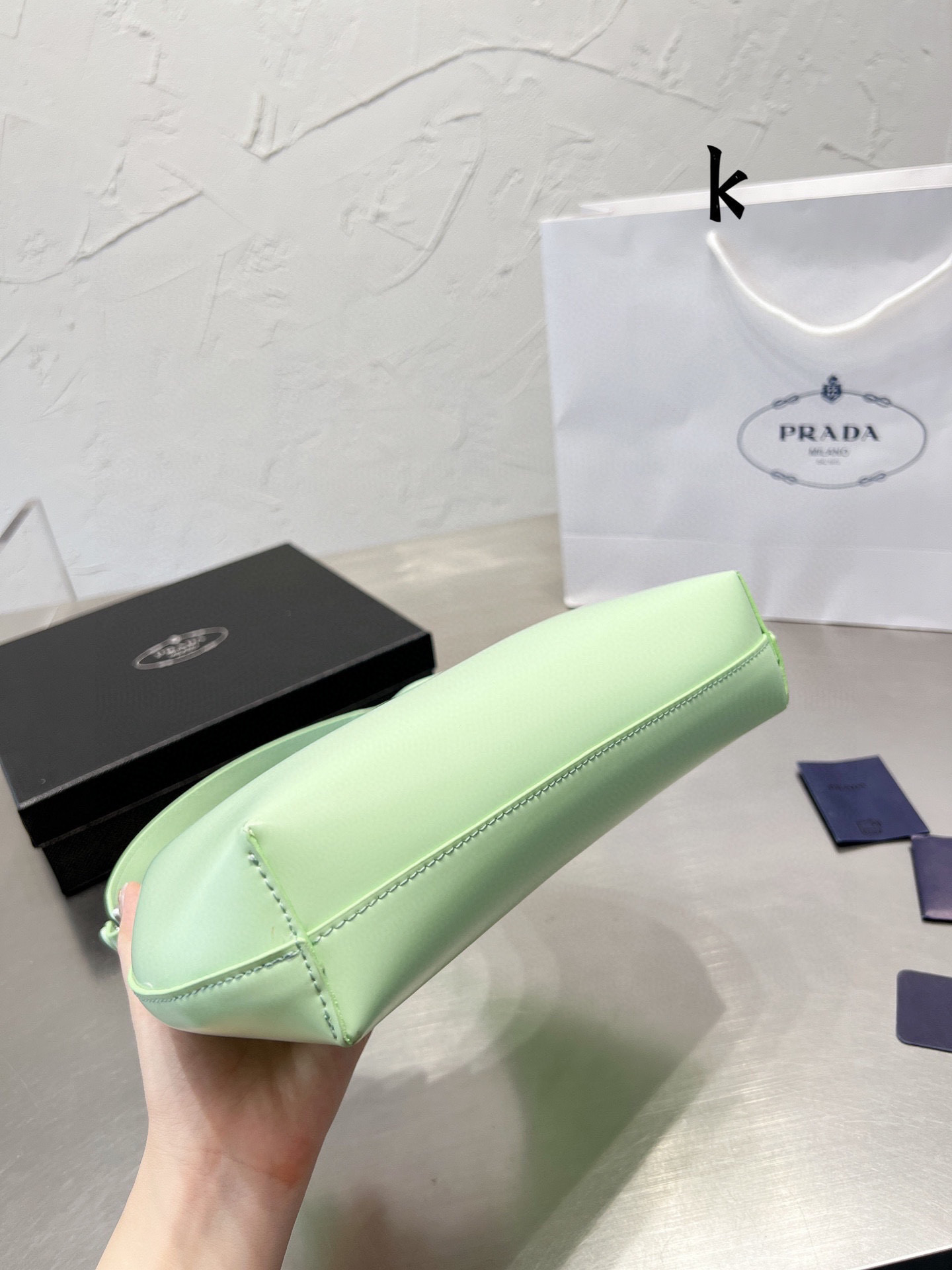 65$prada  code:6255 gallery
