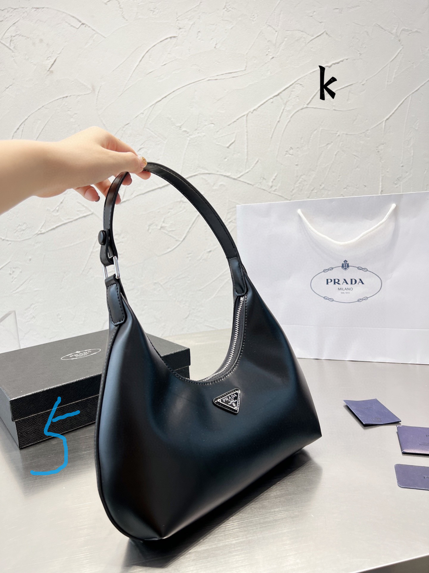 65$prada  code:6255 gallery