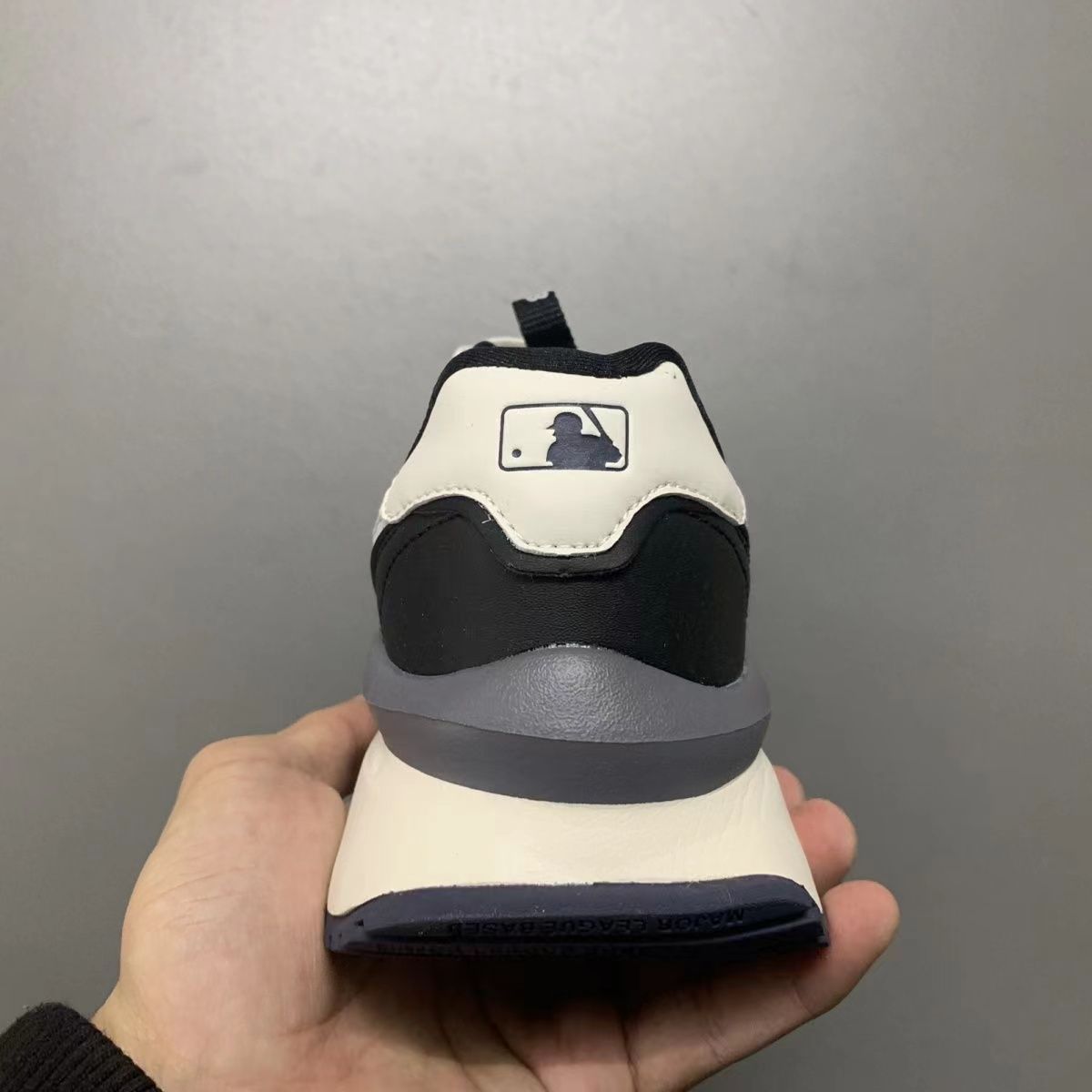6818MLB $45 gallery