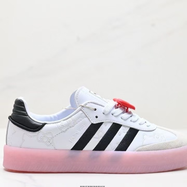 88888 $65Clover Hello Kitty Casual Shoes gallery