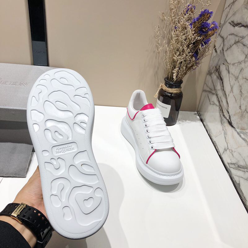 ALEXANDER MQUEEN $80 Code:4812 gallery
