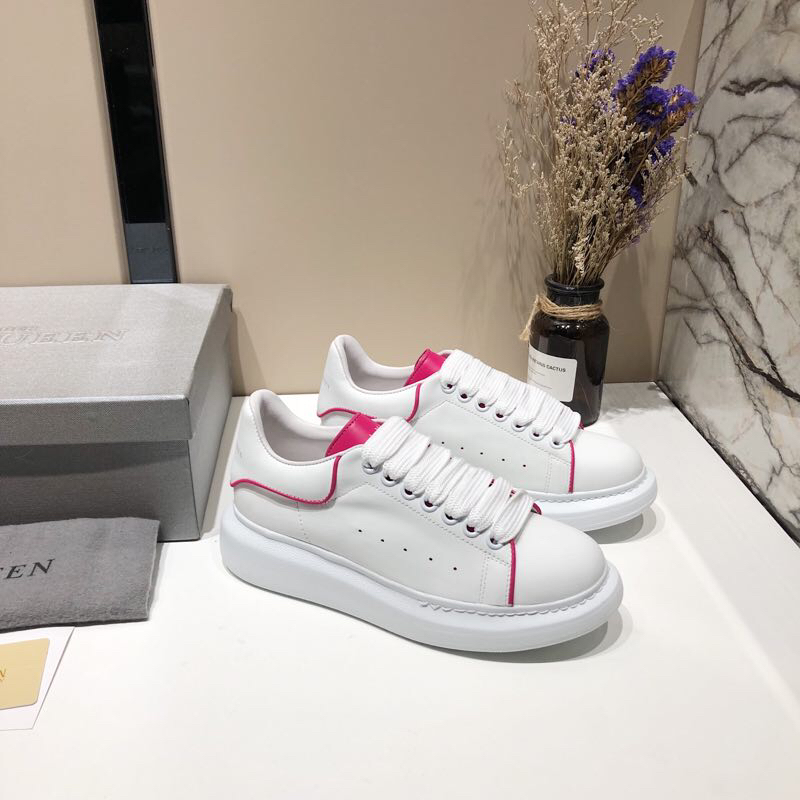 ALEXANDER MQUEEN $80 Code:4812 gallery