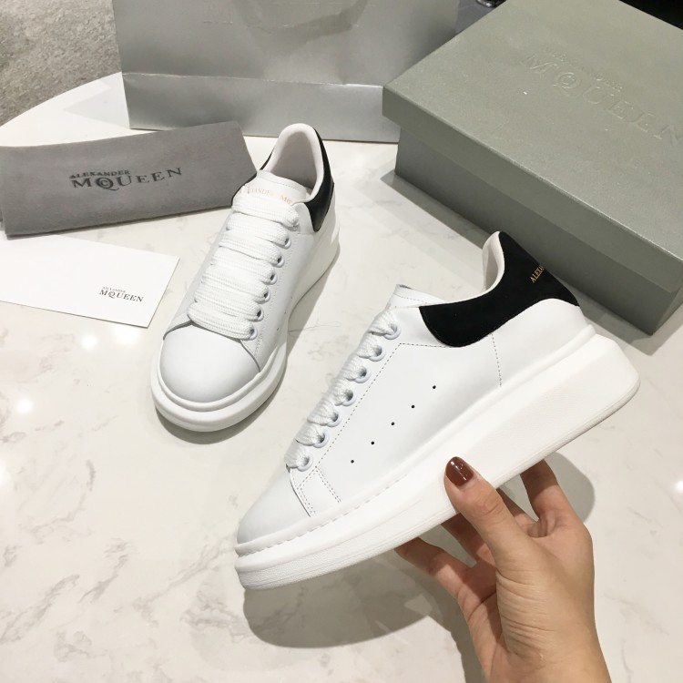 ALEXANDER MQUEEN $80 Code:4818 gallery