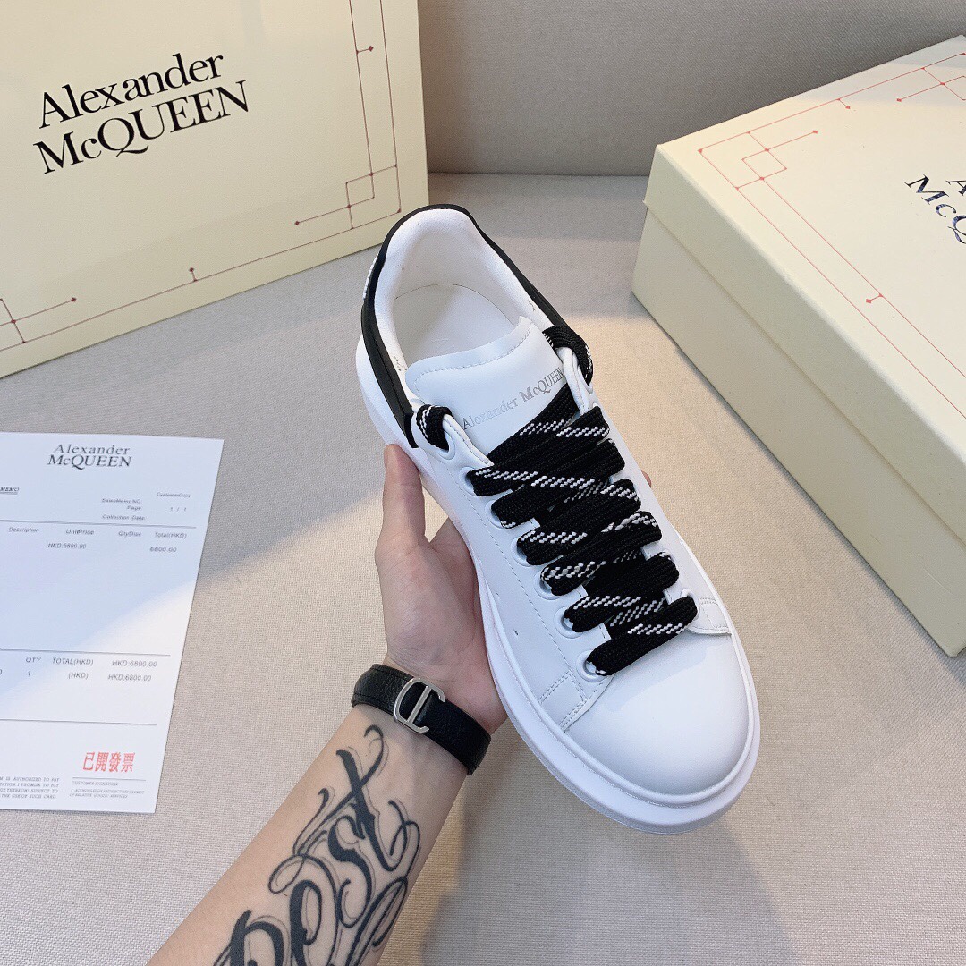 Alexander McQueen  $80 Code:9965 gallery