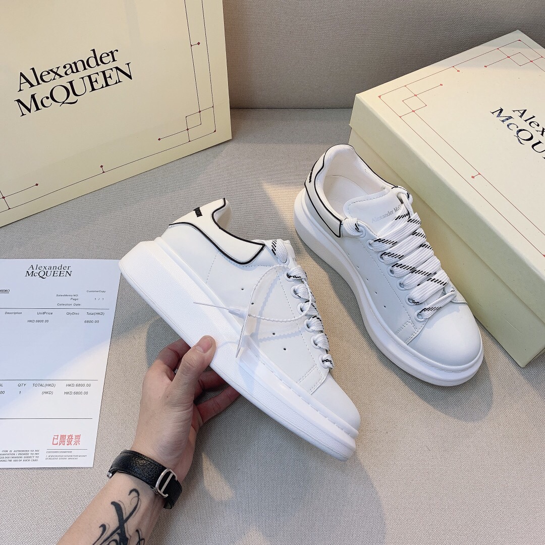 Alexander McQueen  $80 Code:9965 gallery