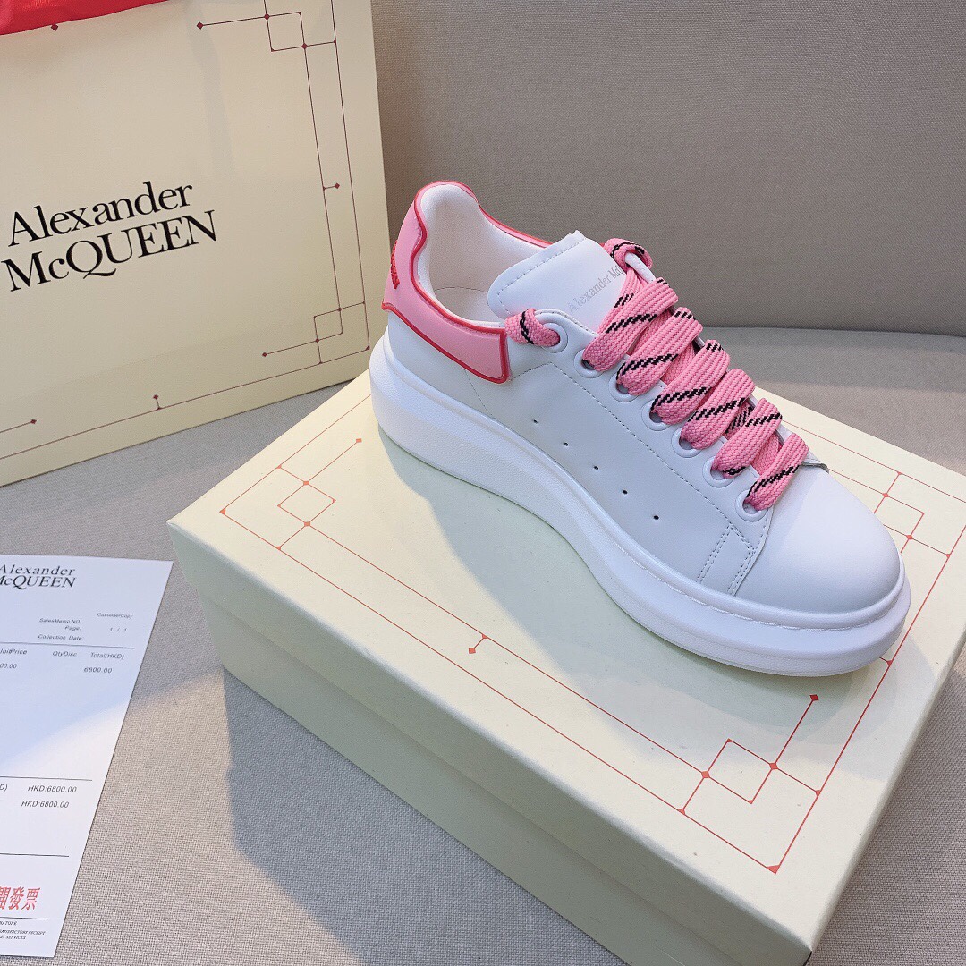 Alexander McQueen  $80 Code:9965 gallery