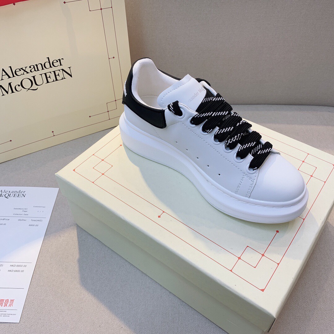 Alexander McQueen  $80 Code:9965 gallery