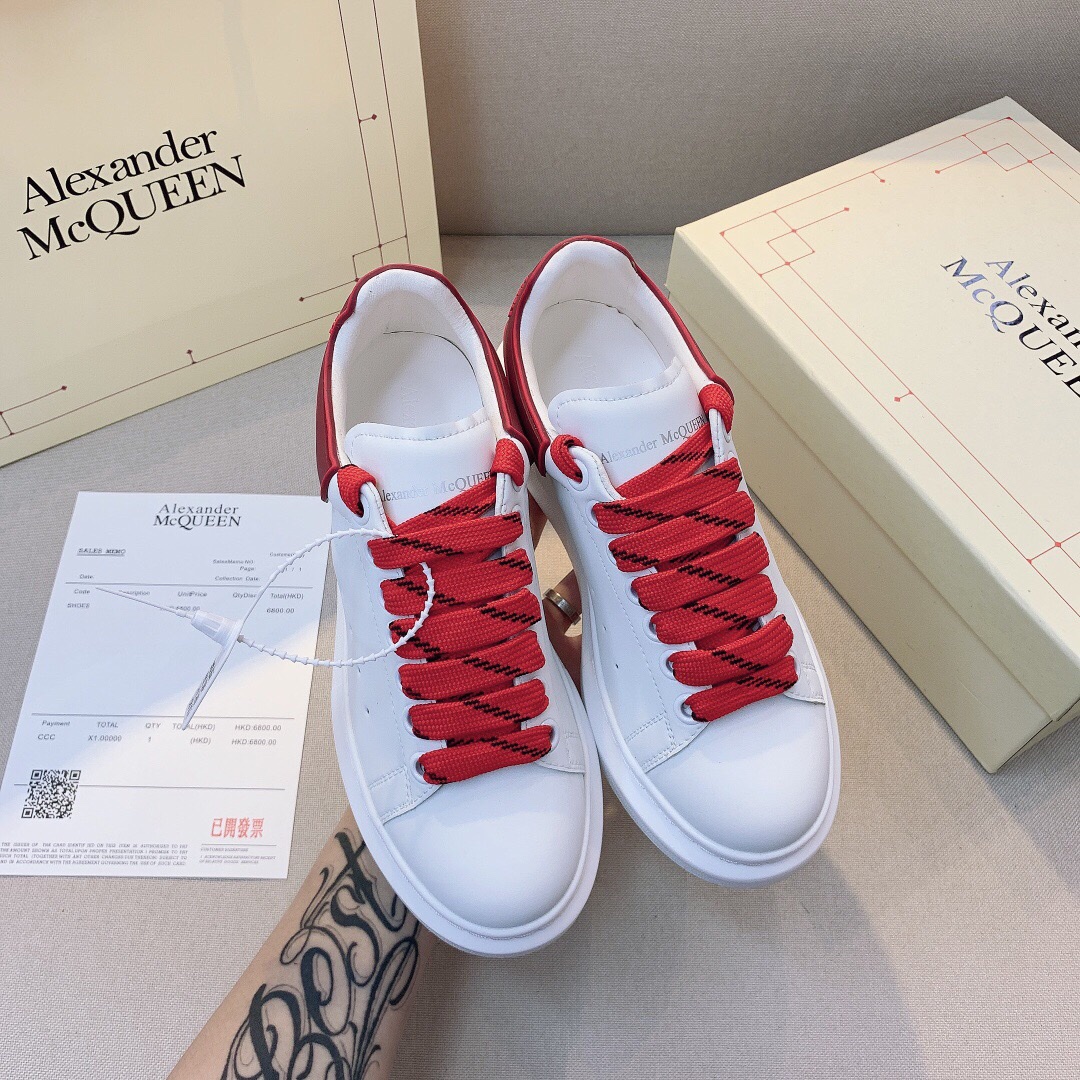 Alexander McQueen  $80 Code:9965 gallery