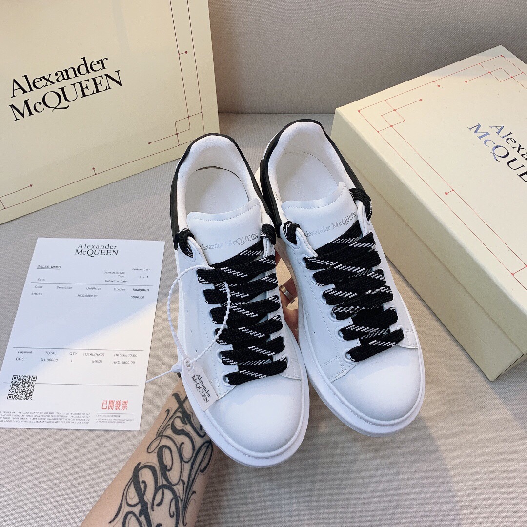Alexander McQueen  $80 Code:9965 gallery
