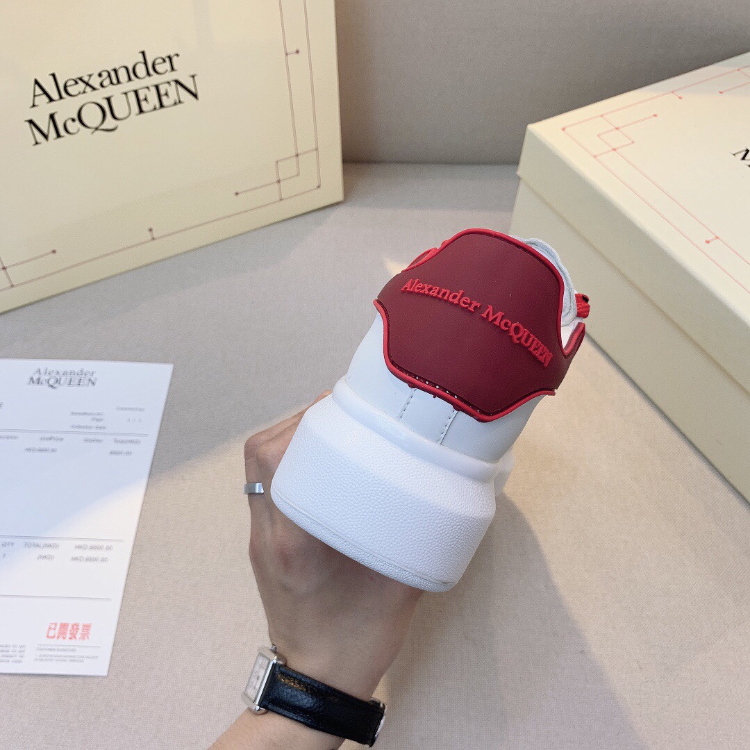Alexander McQueen  $80 Code:9965 gallery