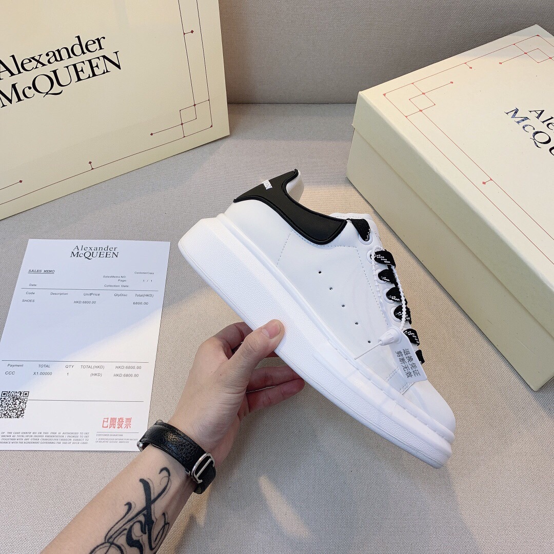 Alexander McQueen  $80 Code:9965 gallery
