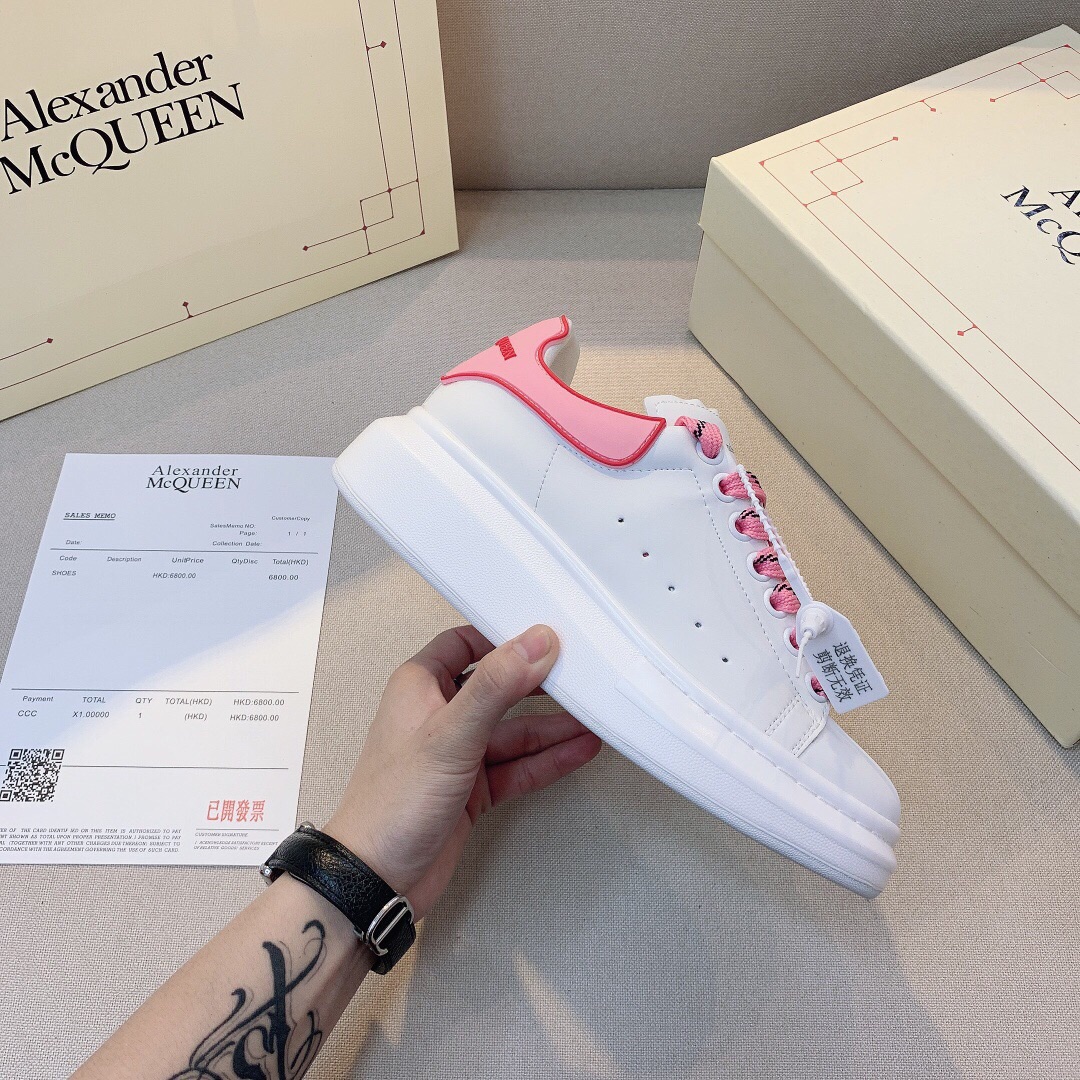 Alexander McQueen  $80 Code:9965 gallery