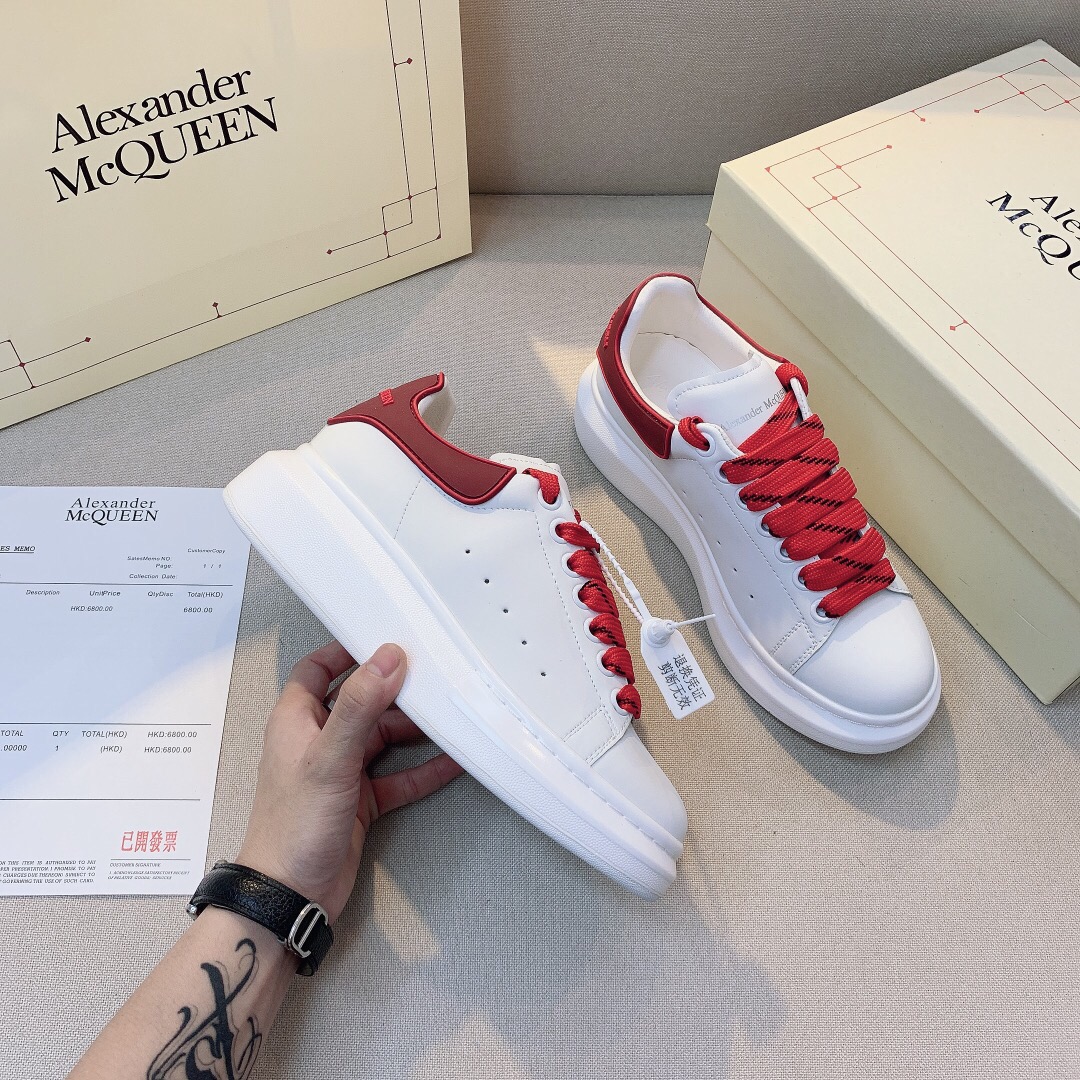Alexander McQueen  $80 Code:9965 gallery