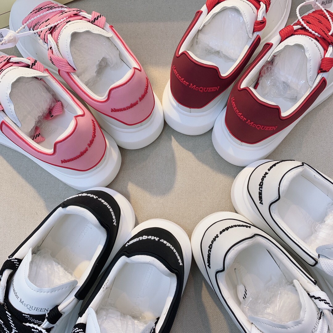 Alexander McQueen  $80 Code:9965 gallery