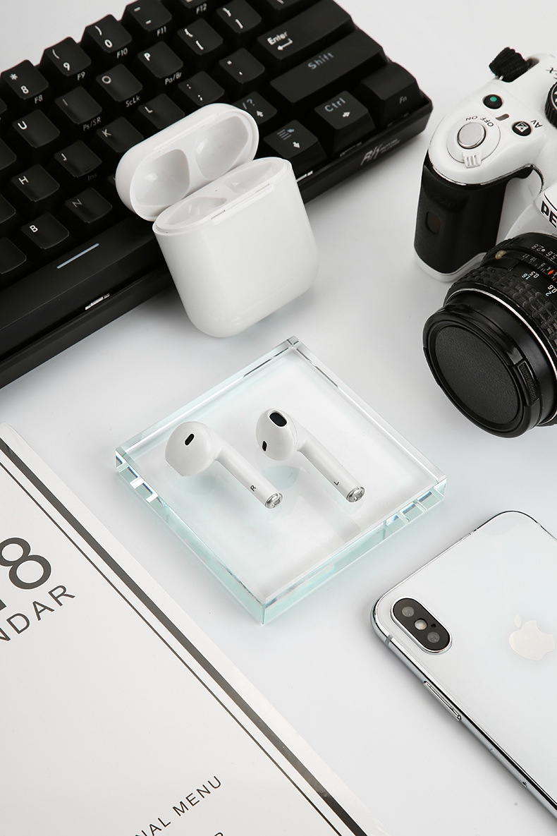 Apple AirPods $33 Number: 398 gallery