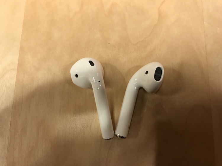 Apple AirPods $85 Number: 399 gallery