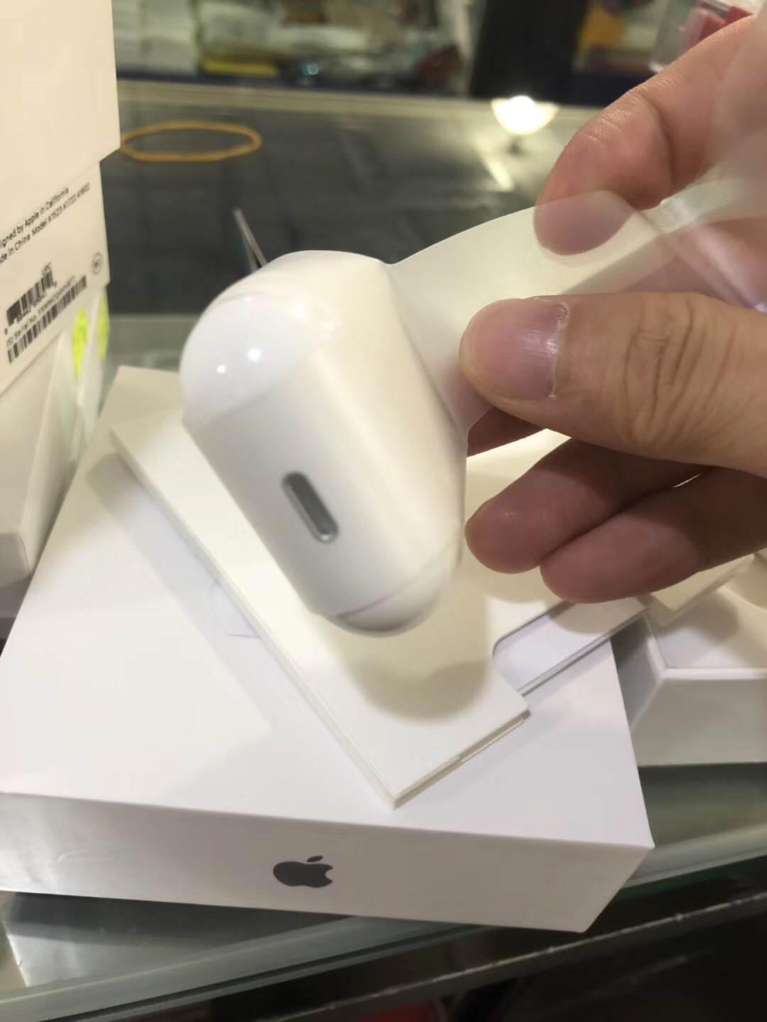 Apple AirPods $85 Number: 399 gallery