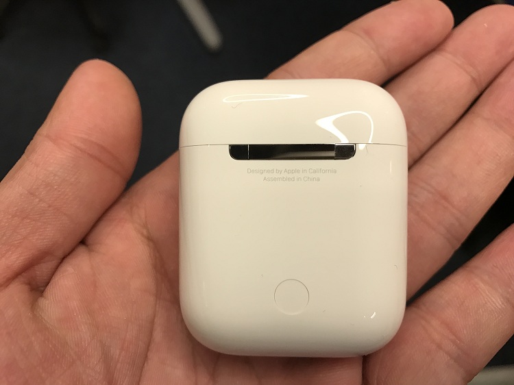 Apple AirPods $85 Number: 399 gallery